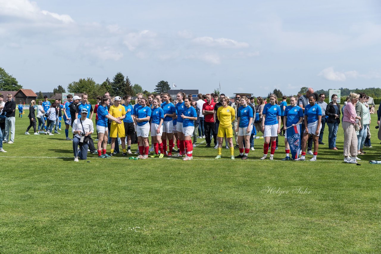 Bild 75 - wBJ SH-Pokalfinale  Holstein-Kiel - SV Viktoria : Ergebnis: 1:0